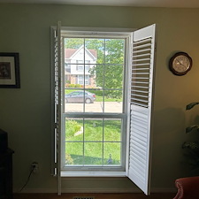 Enhanced-Plantation-Shutters-After-Trim-Removal-25-Inch-Louvers-with-Hidden-Tilt-on-Forder-Oaks-Dr-in-St-Louis-MO 2