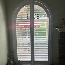 Stylish-Arch-Top-Shutter-with-Deco-Frame-on-Forder-Oaks-Dr-in-St-Louis-MO 0