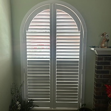 Stylish-Arch-Top-Shutter-with-Deco-Frame-on-Forder-Oaks-Dr-in-St-Louis-MO 1