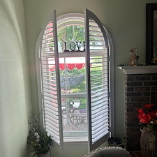 Stylish-Arch-Top-Shutter-with-Deco-Frame-on-Forder-Oaks-Dr-in-St-Louis-MO 2