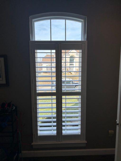 Graber Composite Plantation Shutters on Spyglass Hill Dr in Grover, MO